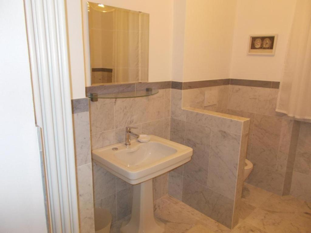 B&B Rossana Carrara Dış mekan fotoğraf